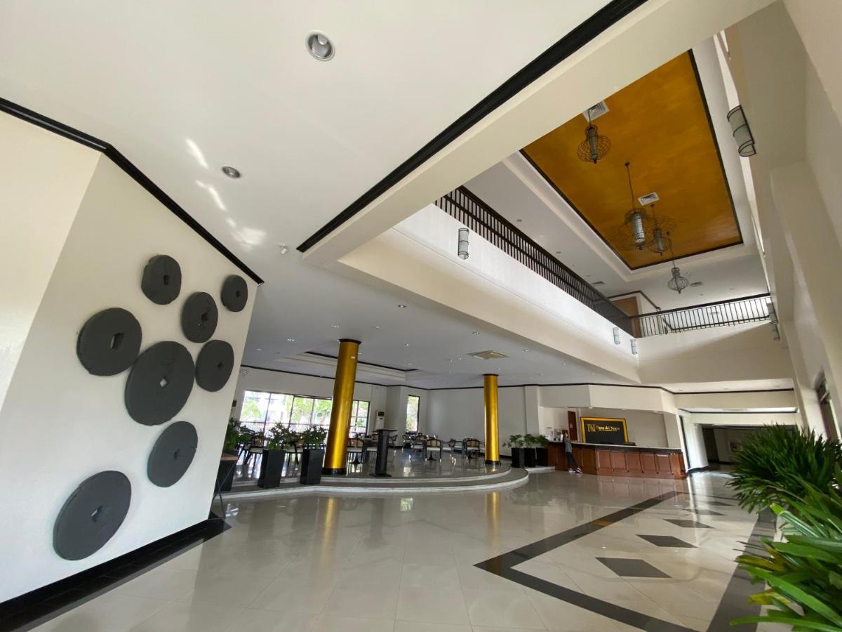 Plaza Del Norte Hotel And Convention Center Laoag Exterior foto
