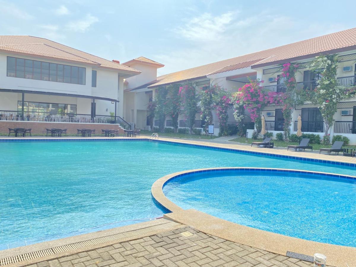 Plaza Del Norte Hotel And Convention Center Laoag Exterior foto